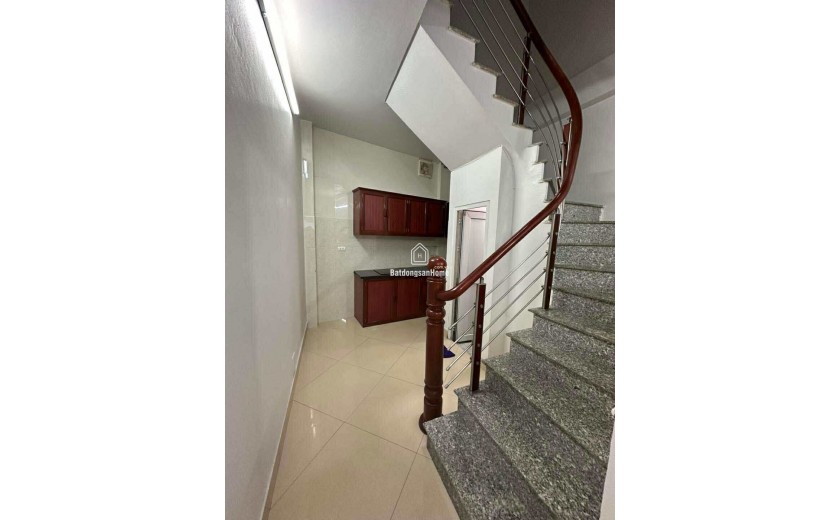 Kim Ngưu, Nhà Lô Góc, 20m Ra Mặt Phố, Dân Xây, Ngõ Thông, Chỉ Hơn 6 Tỷ